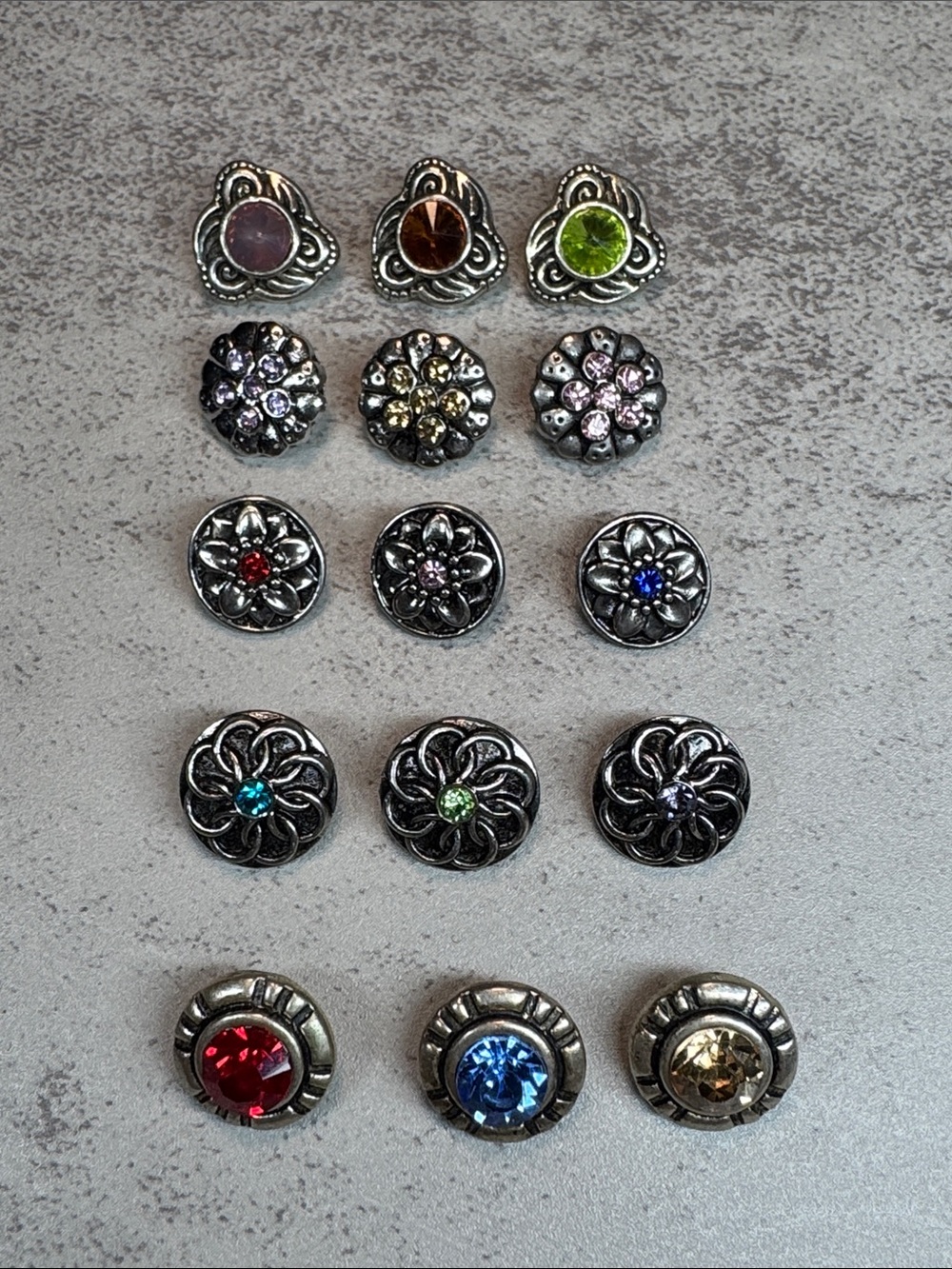 Lot of 15: 12mm Snaps: Assorted Silver-Tone Multi-Color Snap Charms